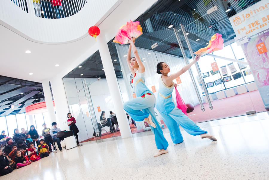 Yin He dancers performing